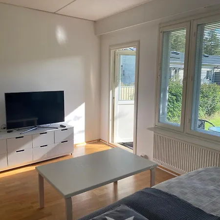 New! A Wonderful Gem! Private Yard, Carport And Sauna אולו