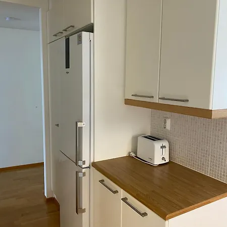 New! A Wonderful Gem! Private Yard, Carport And Sauna דירה *