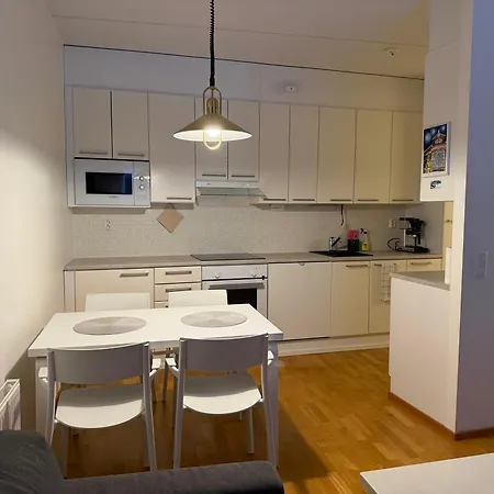 New! A Wonderful Gem! Private Yard, Carport And Sauna דירה אולו
