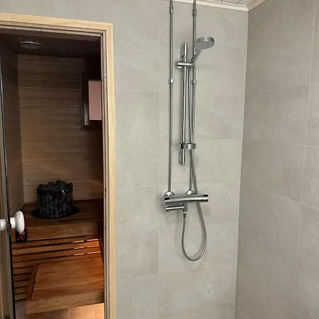 דירה New! A Wonderful Gem! Private Yard, Carport And Sauna